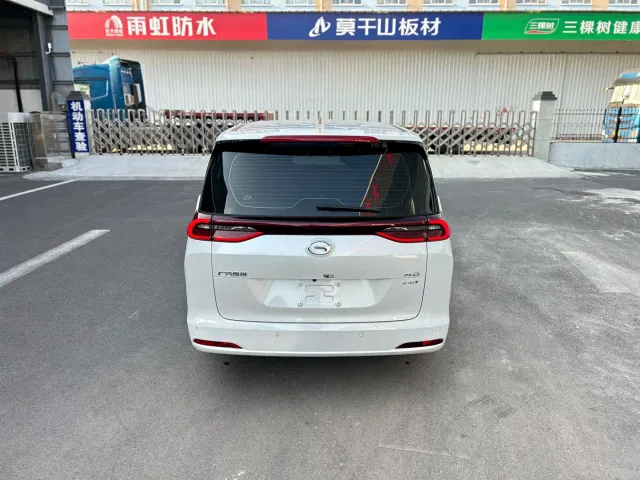 GAC Trumpchi M6 — Фото автомобиля 17