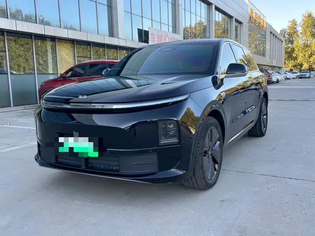 Фотография автомобиля — Li Auto L6