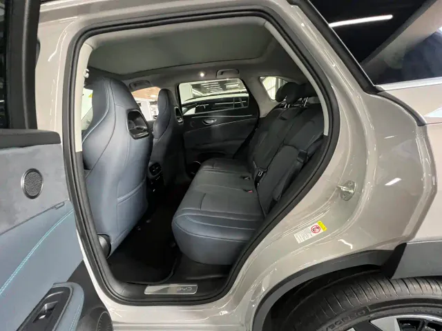 BYD Hai Shi 07 DM-i — Фото автомобиля 20