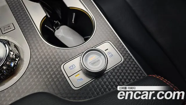 Genesis GV80 — Фото автомобиля 28