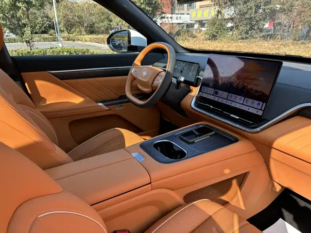 Dongfeng eπ 008 — Фото автомобиля 15