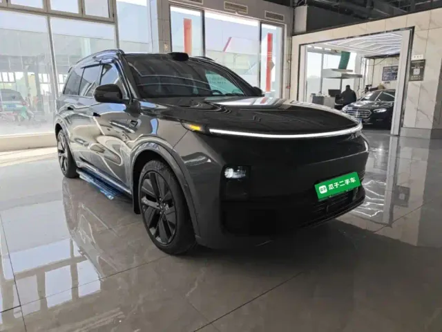 Li Auto L9 — Фото автомобиля 3