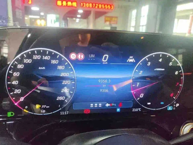 Mercedes-Benz E-Class — Фото автомобиля 6