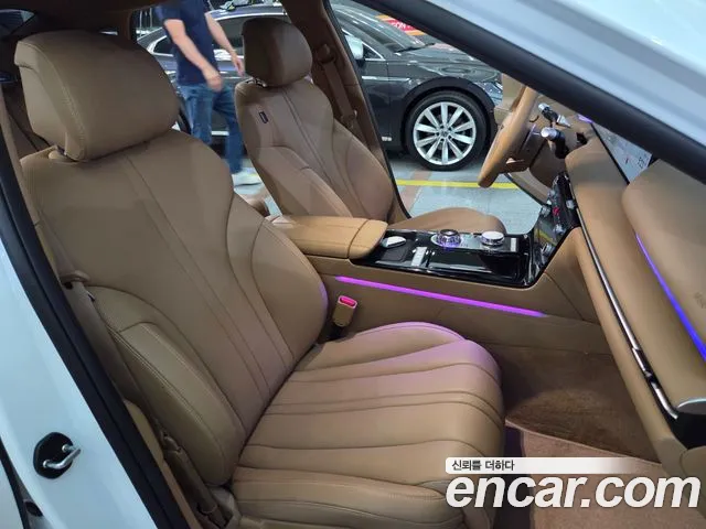 Genesis G80 RG3 — Фото автомобиля 16