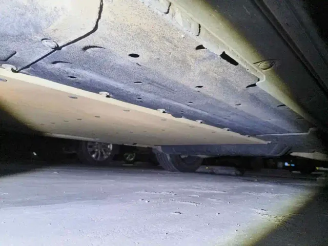Li Auto L8 — Фото автомобиля 7
