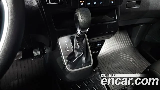Hyundai Staria — Фото автомобиля 12