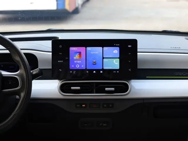 Geely Panda — Фото автомобиля 11