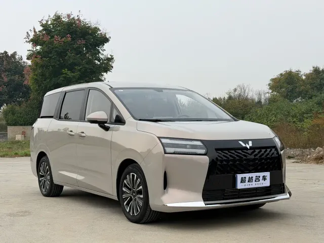 Wuling Starlight 730 — Фото автомобиля 3