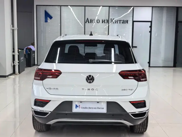 Volkswagen T-Roc — Фото автомобиля 4