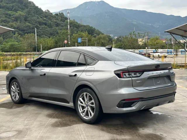 Ford Mondeo — Фото автомобиля 4