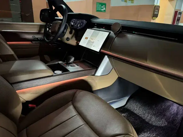 Land Rover Range Rover — Фото автомобиля 7