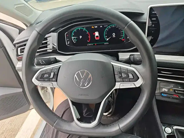 Volkswagen Sagitar — Фото автомобиля 15