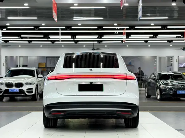 Nio EC6 — Фото автомобиля 5
