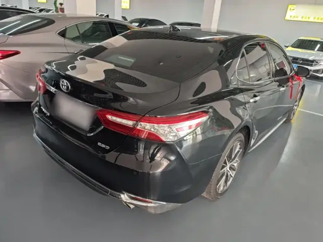 Toyota Camry — Фото автомобиля 6