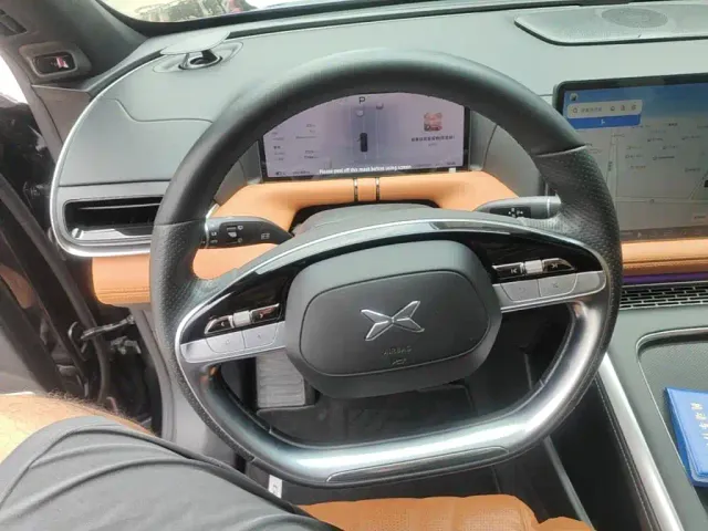 Xpeng G9 — Фото автомобиля 10