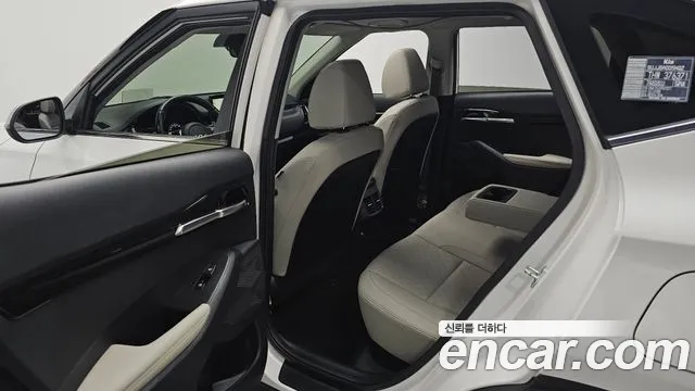 Kia Seltos — Фото автомобиля 18