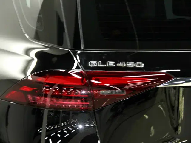 Mercedes-Benz GLE-Class — Фото автомобиля 27