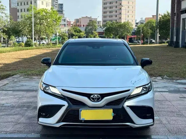 Toyota Camry — Фото автомобиля 3