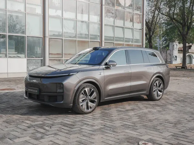 Фотография автомобиля — Li Auto L9
