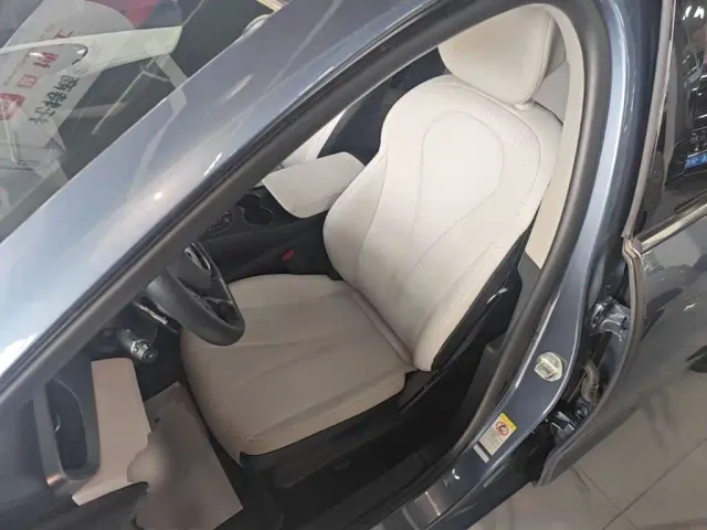BYD Seal 05 DM-i — Фото автомобиля 14