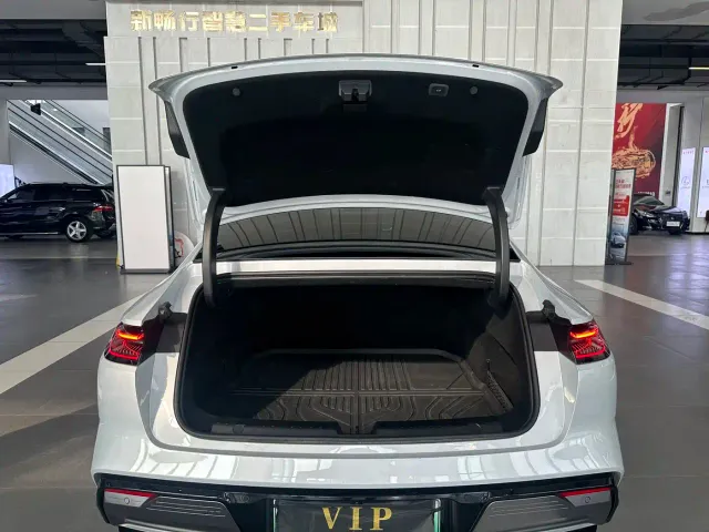 Geely Galaxy Galaxy E8 2024 665km RWD Starship Voyager Edition — Фото автомобиля 18