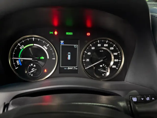 Lexus LM — Фото автомобиля 19