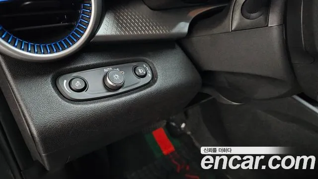 ChevroletGMDaewoo Trax Trax Кроссовер — Фото автомобиля 19