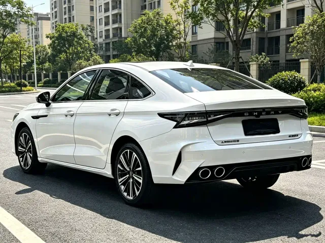 Chery Arrizo 8 — Фото автомобиля 13