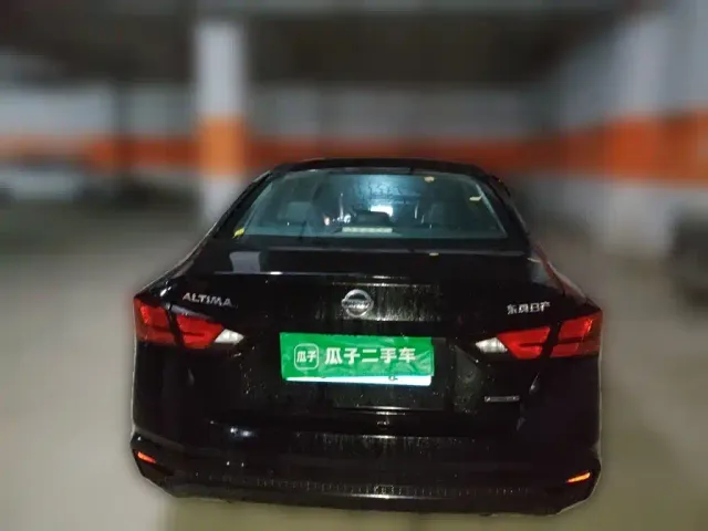 Nissan Teana — Фото автомобиля 3
