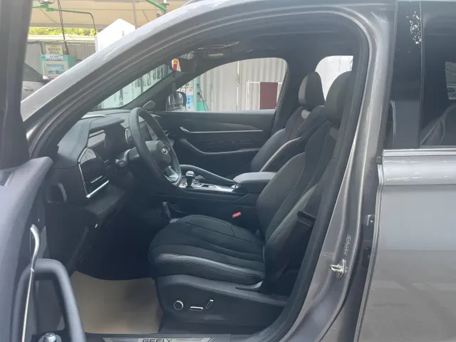 Geely Xingyue L — Фото автомобиля 8