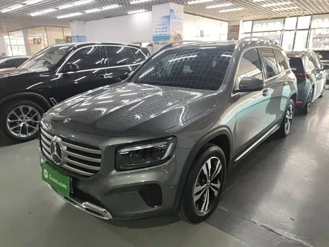 Фотография автомобиля — Mercedes-Benz GLB-Class