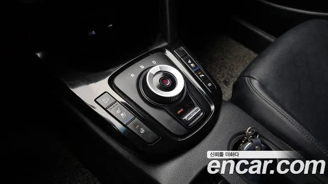 Kia Seltos New — Фото автомобиля 12