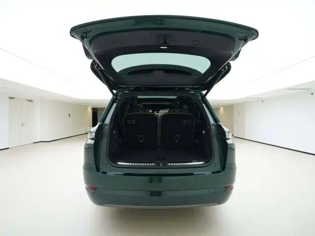 Li Auto L9 — Фото автомобиля 5