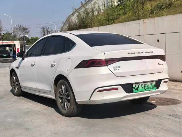 BYD Qin PLUS — Фото автомобиля 8