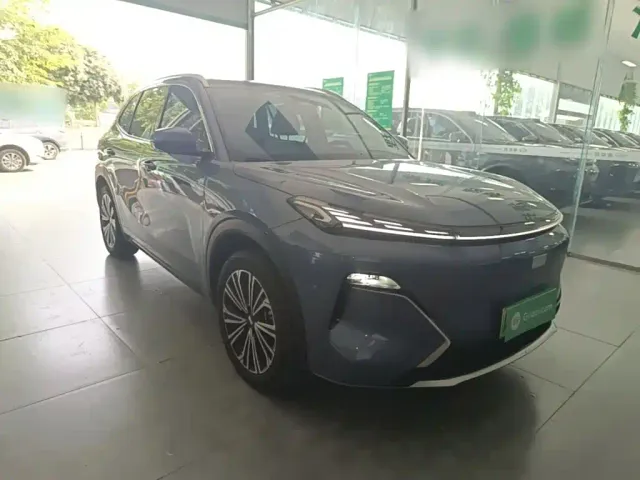 Geely Galaxy Starship 7 EM-i — Фото автомобиля 3