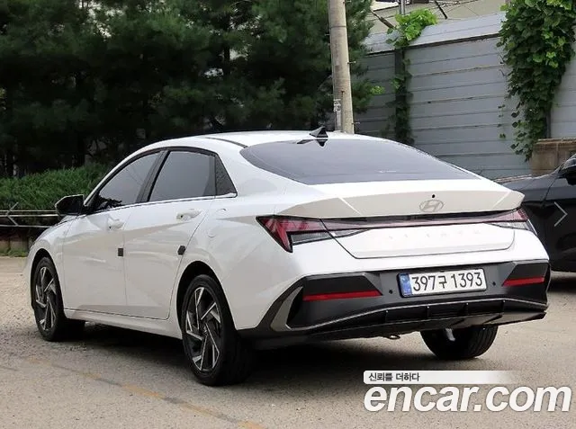 Hyundai AVANTE Новый Avante (CN7) — Фото автомобиля 3