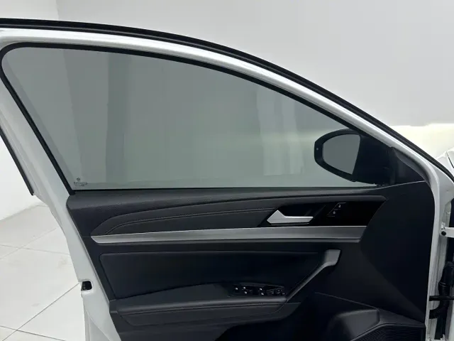 Volkswagen Lavida — Фото автомобиля 14