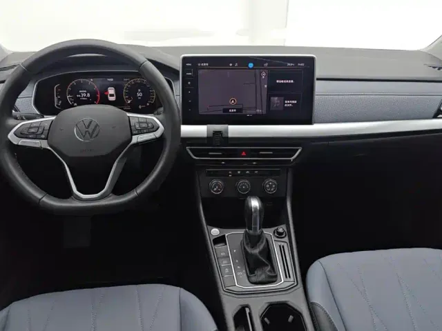 Volkswagen Lavida — Фото автомобиля 12