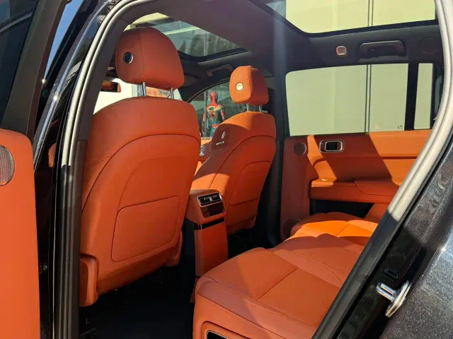 Li Auto L7 — Фото автомобиля 8