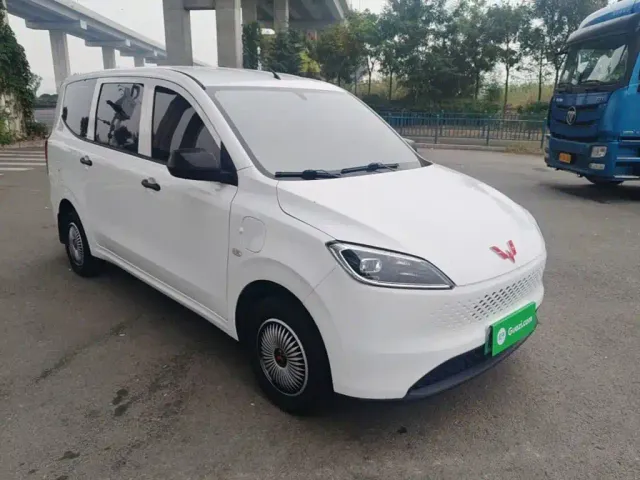 Wuling Hongguang — Фото автомобиля 3