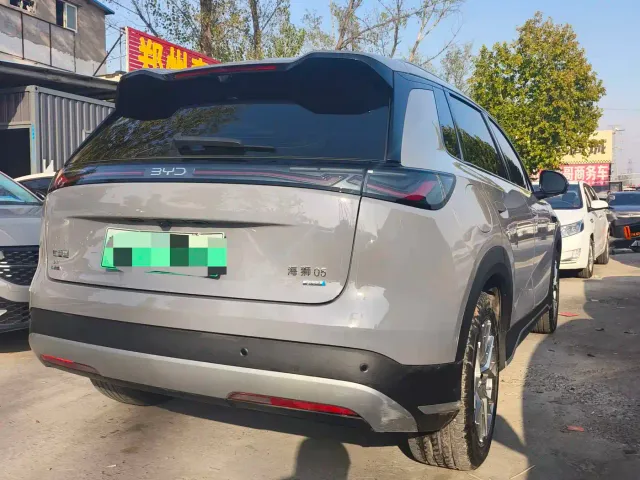 BYD Sealion 05 EV — Фото автомобиля 9