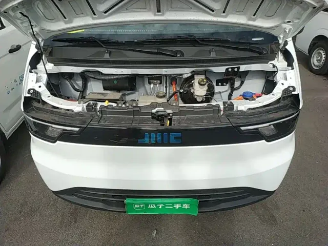 JMC E-Fushun — Фото автомобиля 19