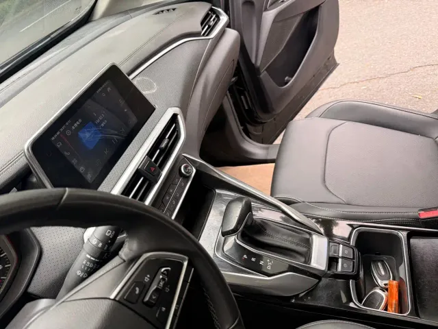 Maxus G50 — Фото автомобиля 21