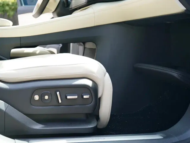 Nio EC6 — Фото автомобиля 13