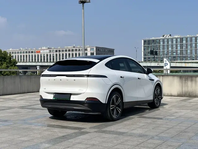 Xpeng G6 — Фото автомобиля 17