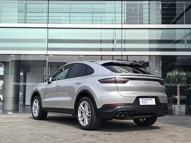 Porsche Cayenne — Фото автомобиля 6