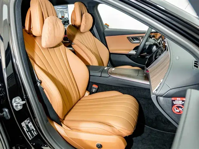 Mercedes-Benz E-Class — Фото автомобиля 19