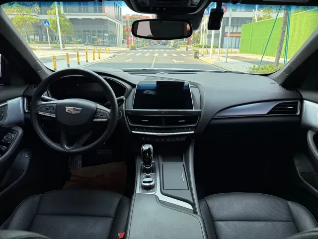 Cadillac CT5 — Фото автомобиля 9