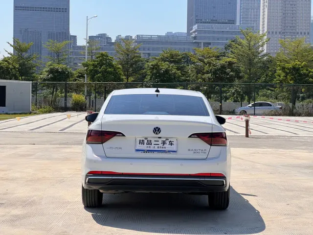 Volkswagen Sagitar — Фото автомобиля 5