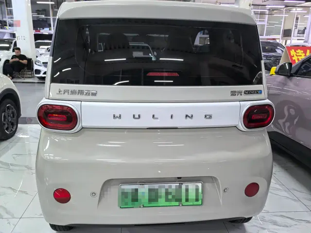 Wuling Hongguang Mini EV — Фото автомобиля 5